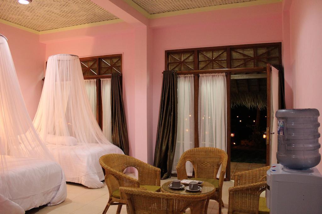 Ary'S Lagoon Bungalow & Hotel Каримунджава Номер фото