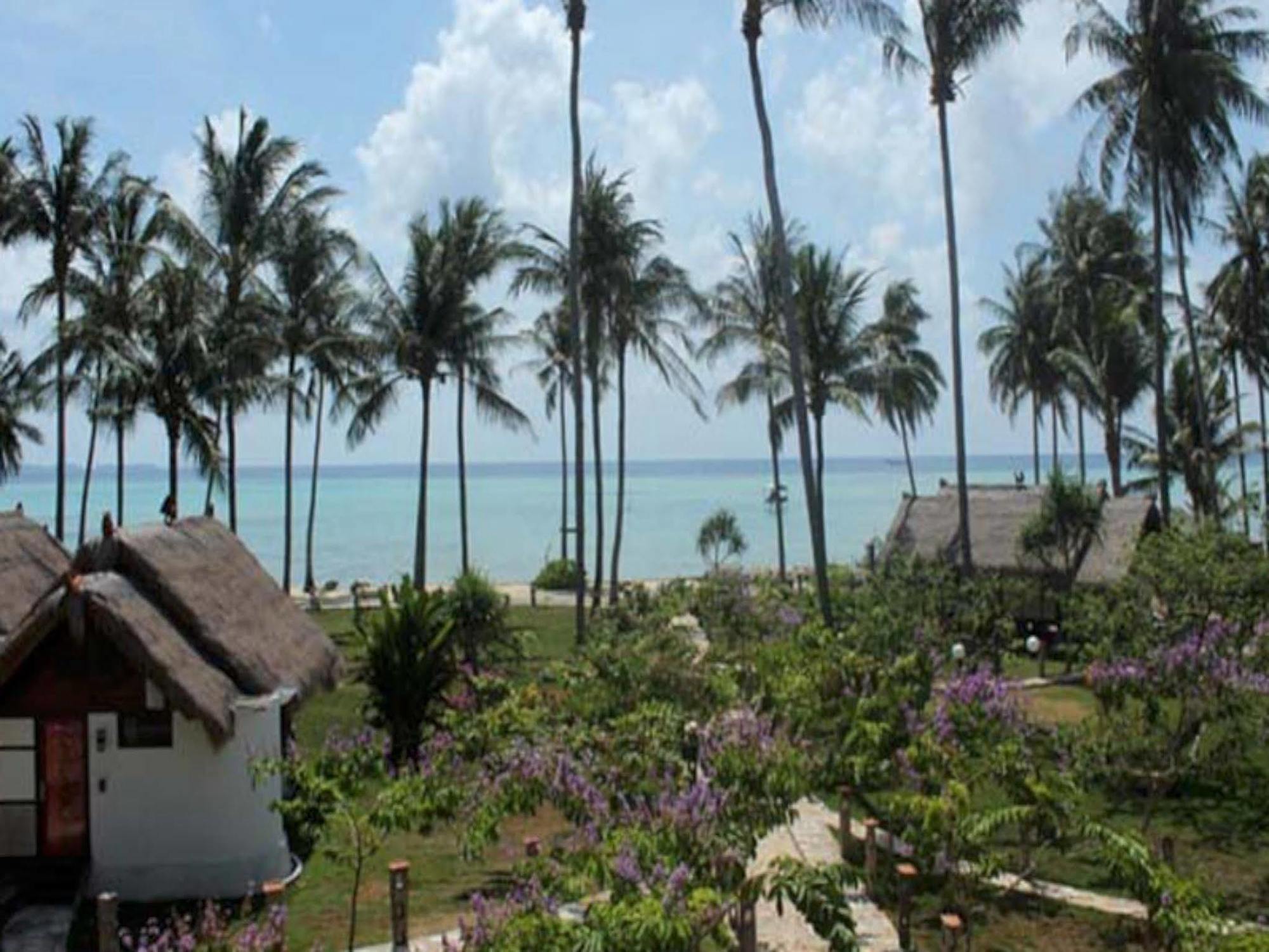 Ary'S Lagoon Bungalow & Hotel Каримунджава Экстерьер фото