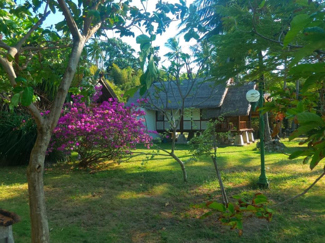 Ary'S Lagoon Bungalow & Hotel Каримунджава Экстерьер фото